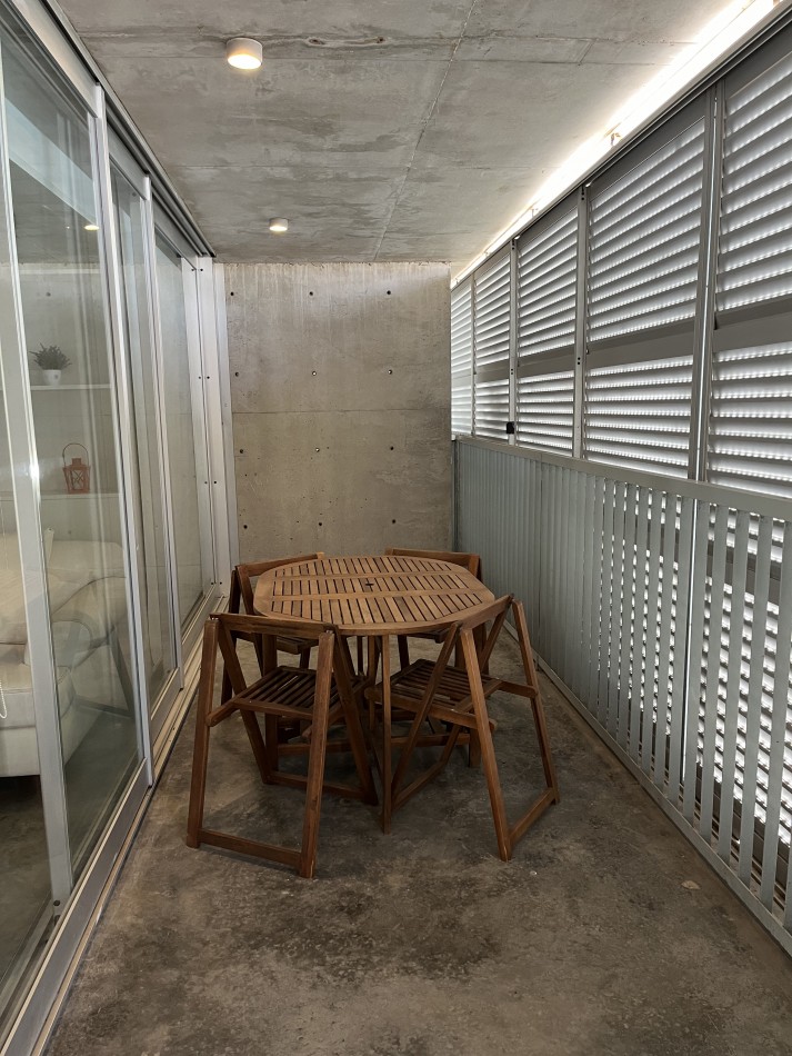 2027 - VALERIA DEL MAR - EN ALQUILER - DEPARTAMENTO PARA 6 CON PILETA