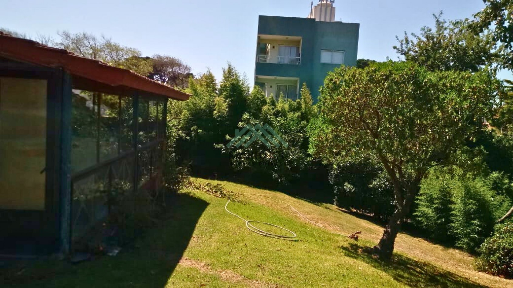 EN VENTA - MAR DE OSTENDE - LOTE MULTIFAMILIAR