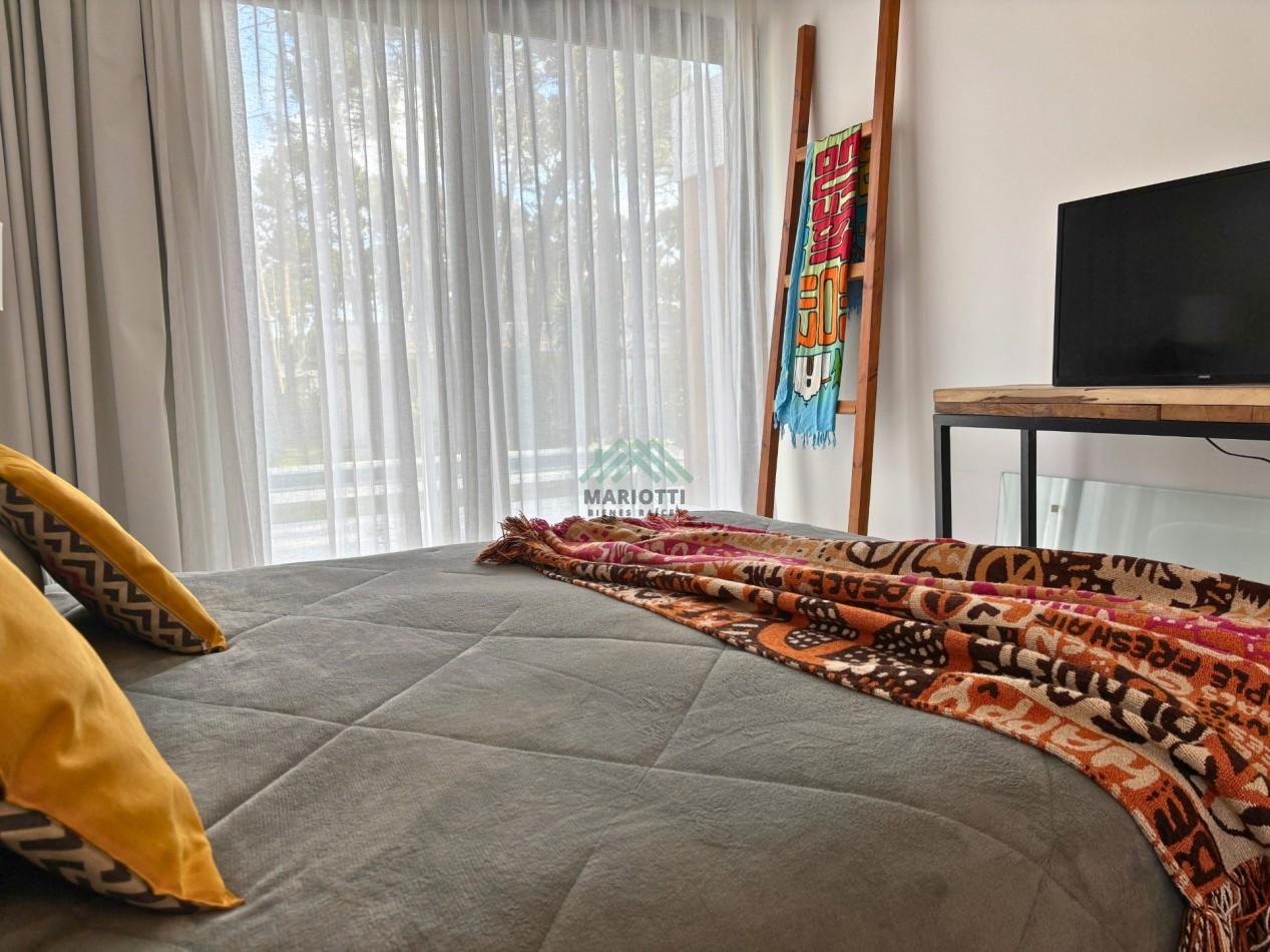 ​2027 EN ALQUILER PINAMAR - CASA ALAMOS PARA 2 PERSONAS CON PILETA
