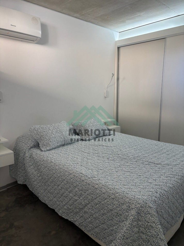 2027 - VALERIA DEL MAR - EN ALQUILER - DEPARTAMENTO PARA 6 CON PILETA