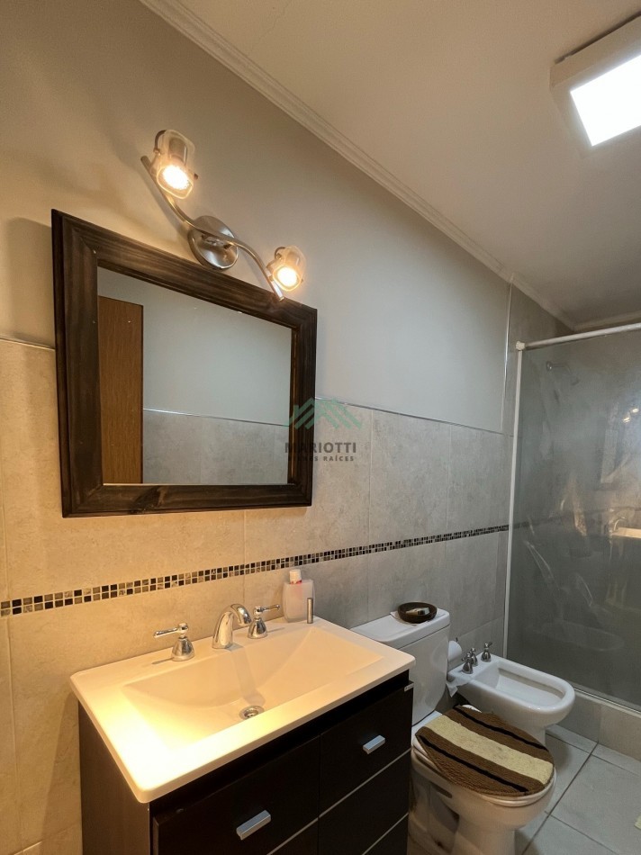2026 - PINAMAR - EN ALQUILER MODERNA CASA PARA 6 PERSONAS CON PILETA CERCADA