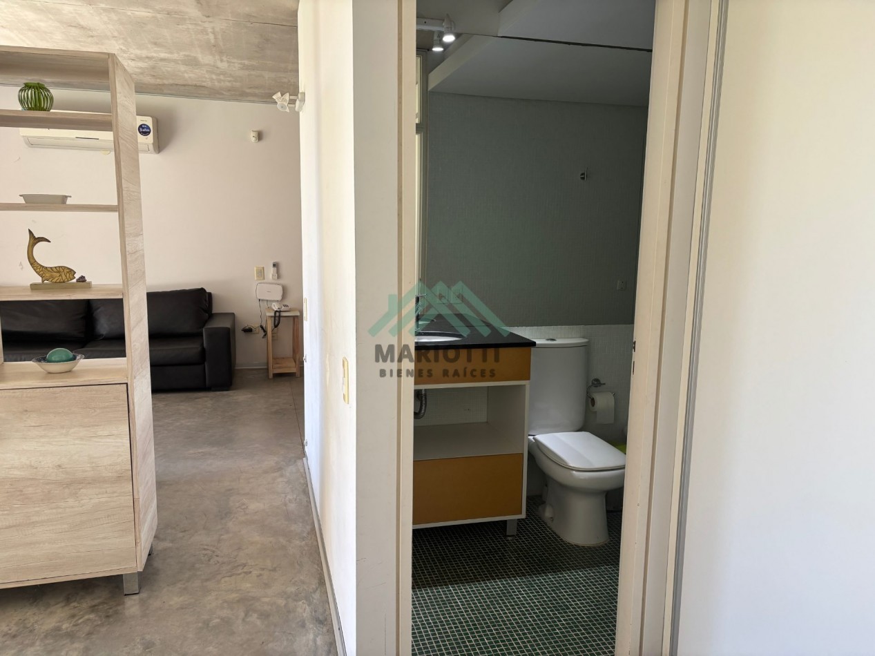 2027 - VALERIA DEL MAR - EN ALQUILER - DEPARTAMENTO PARA 6 CON PILETA