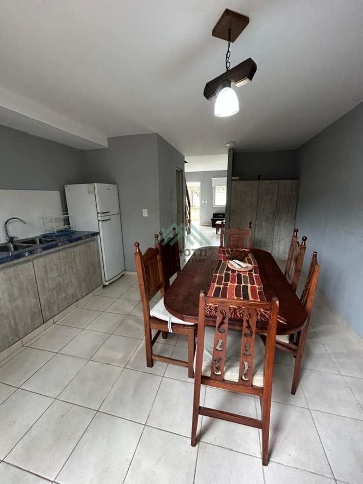 2026 - EN ALQUILER ANUAL - VALERIA DEL MAR - DUPLEX 3 AMBIENTES CON GAS NATURAL