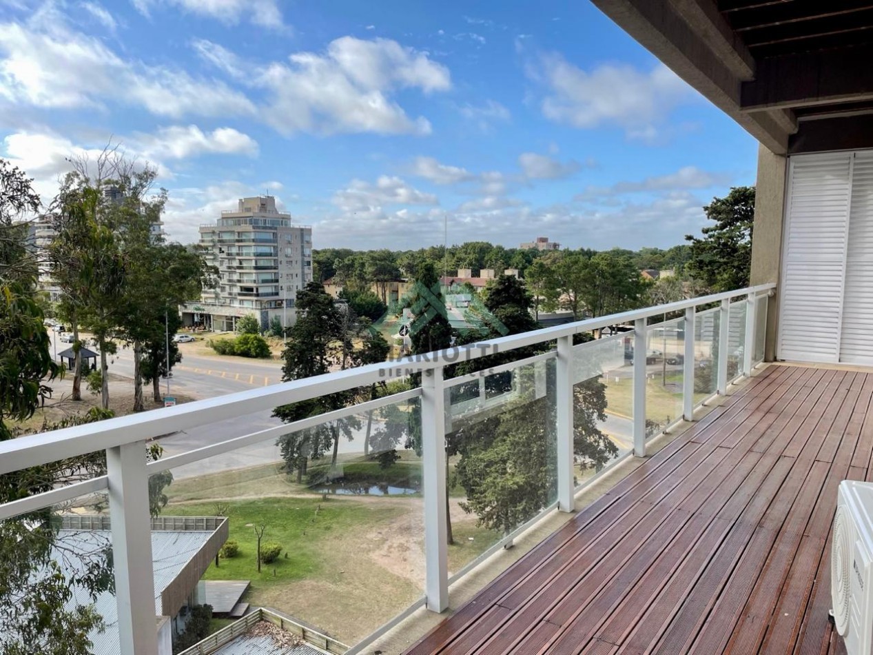 2026 - EN ALQUILER - PINAMAR HOLLYWOOD - DEPARTAMENTO DE 2 AMB EN EDIFICIO CON AMENITIES P/2 o 3 PERSONAS