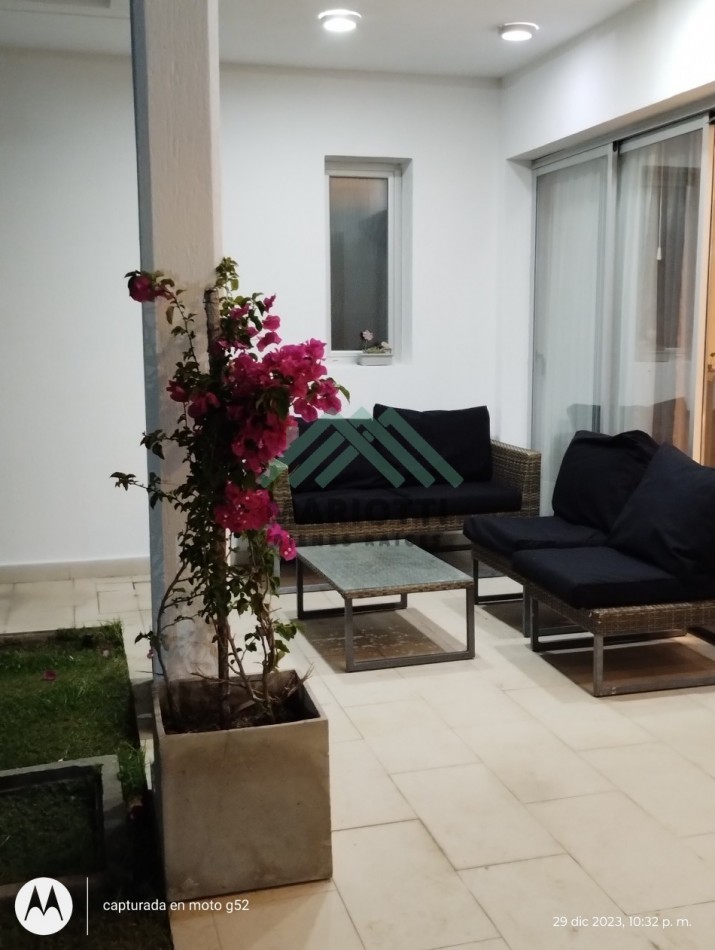 2027 - EN ALQUILER - PINAMAR ZONA NORTE - CASA 4 DORMITORIOS - PILETA