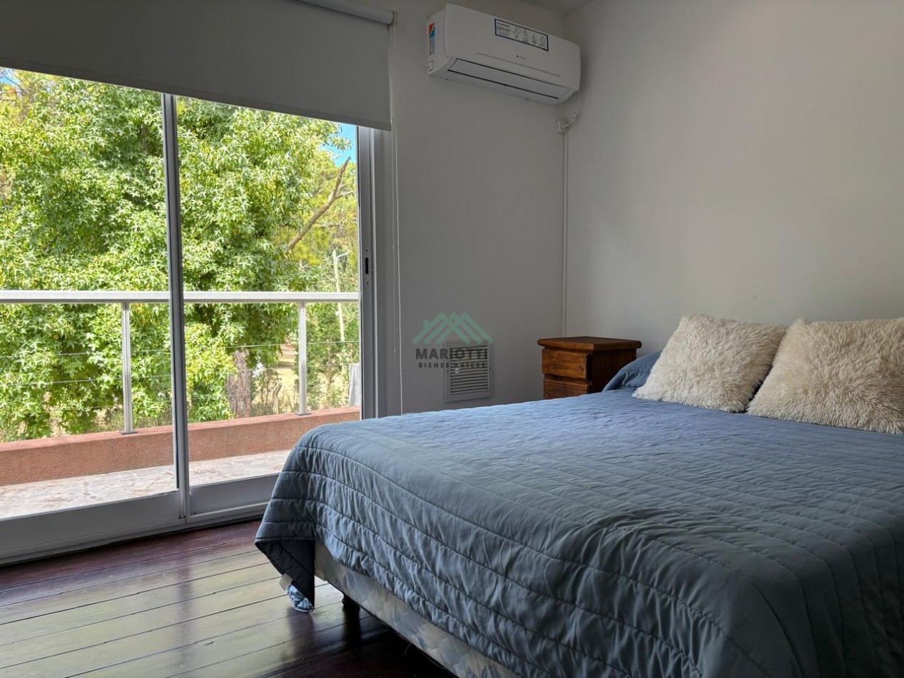 EN ALQUILER ANUAL - OSTENDE - PINAMAR - DUPLEX 3 AMBIENTES EN COMPLEJO CERRADO CON PILETA 