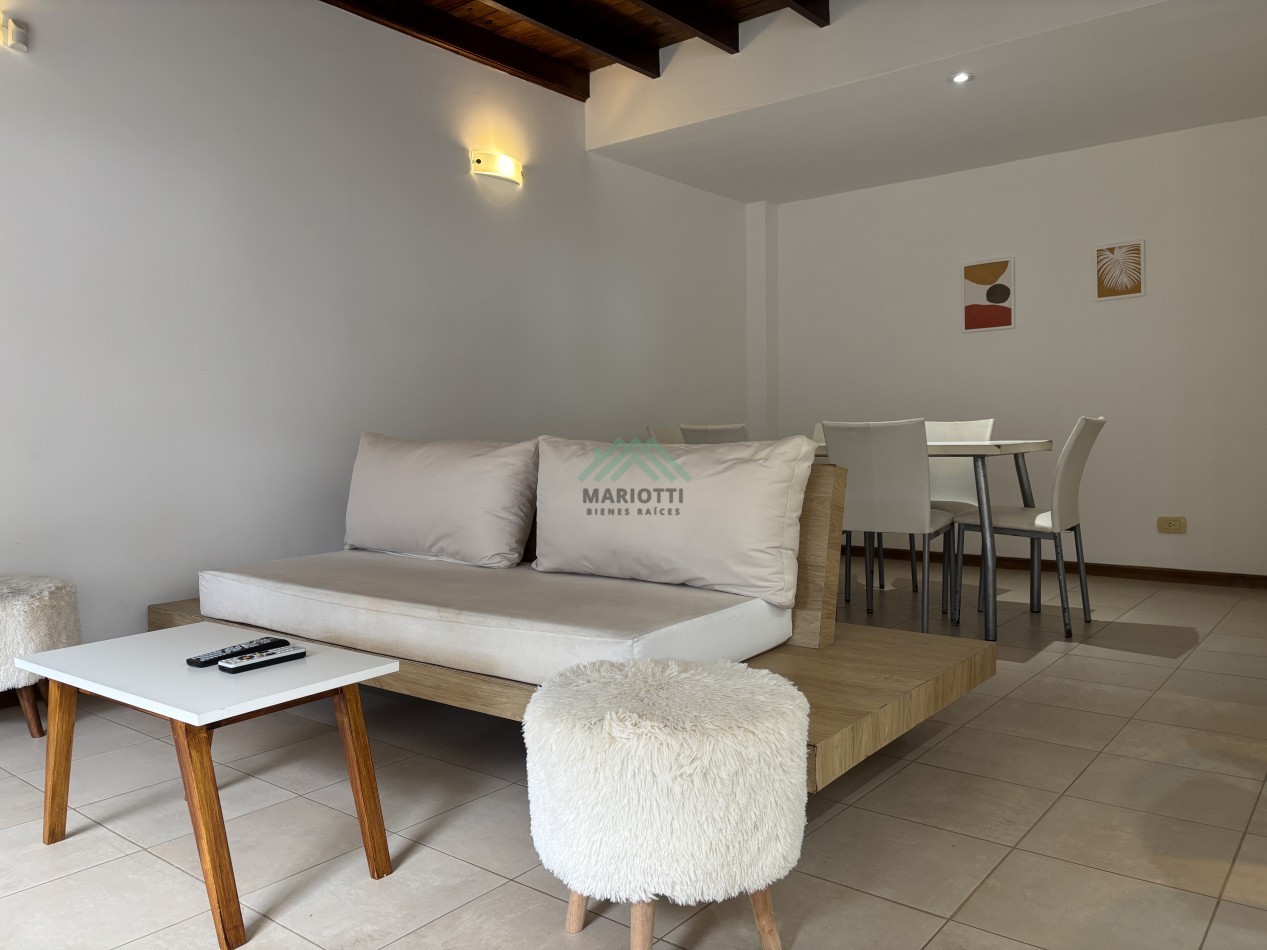 EN ALQUILER ANUAL - OSTENDE - PINAMAR - DUPLEX 3 AMBIENTES EN COMPLEJO CERRADO CON PILETA 