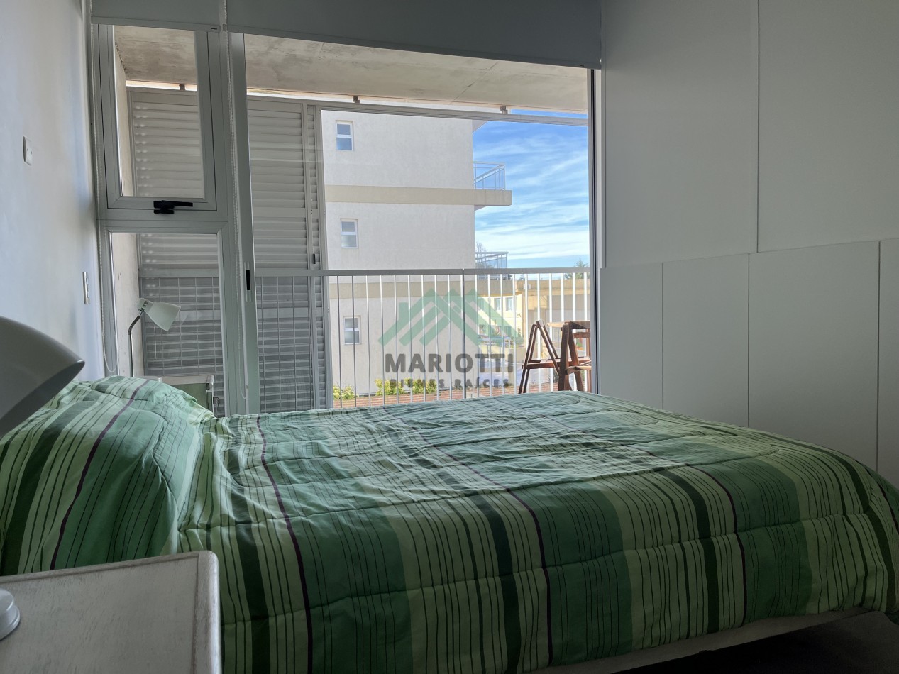 2027 VALERIA DEL MAR - PINAMAR - EN ALQUILER TEMPORAL - DEPTO 3 AMBIENTES CON PILETA Y COCHERA PARA 6