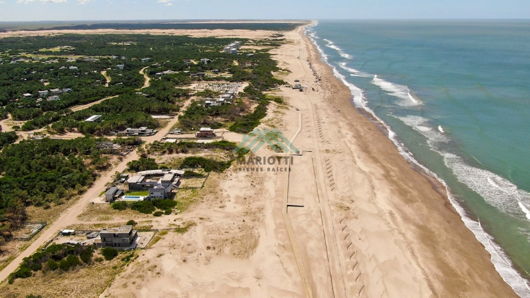 EN VENTA - COSTA ESMERALDA - BARRIO SENDEROS 3 - 1119 M2 CON 49 METROS DE FRENTE