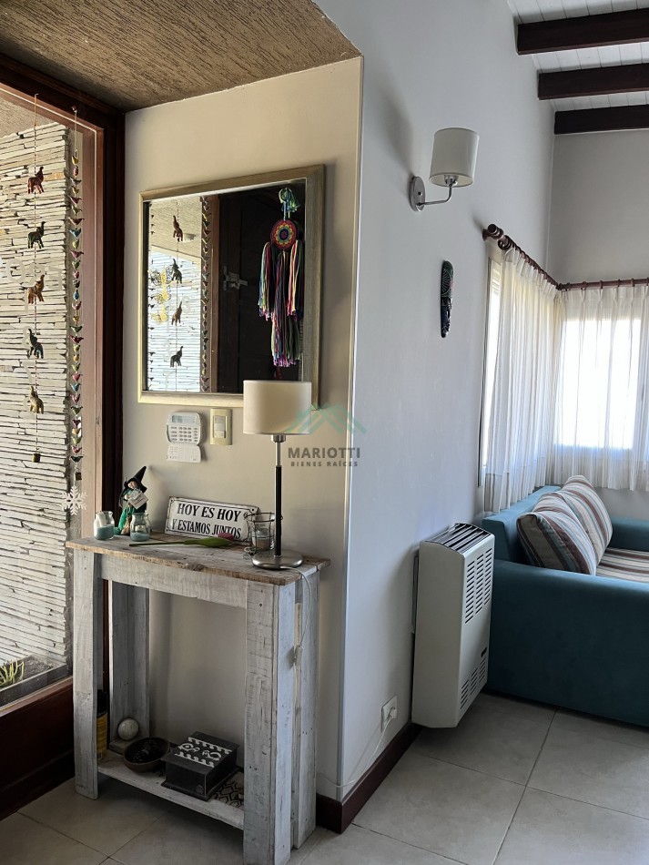 2026 - PINAMAR - EN ALQUILER MODERNA CASA PARA 6 PERSONAS CON PILETA CERCADA