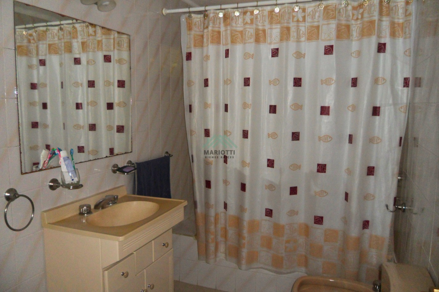 EN VENTA - OSTENDE - OPORTUNIDAD - CASA 3 DORMITORIOS 2 BAÑOS CON DEPARTAMENTO INDENPENDIENTE