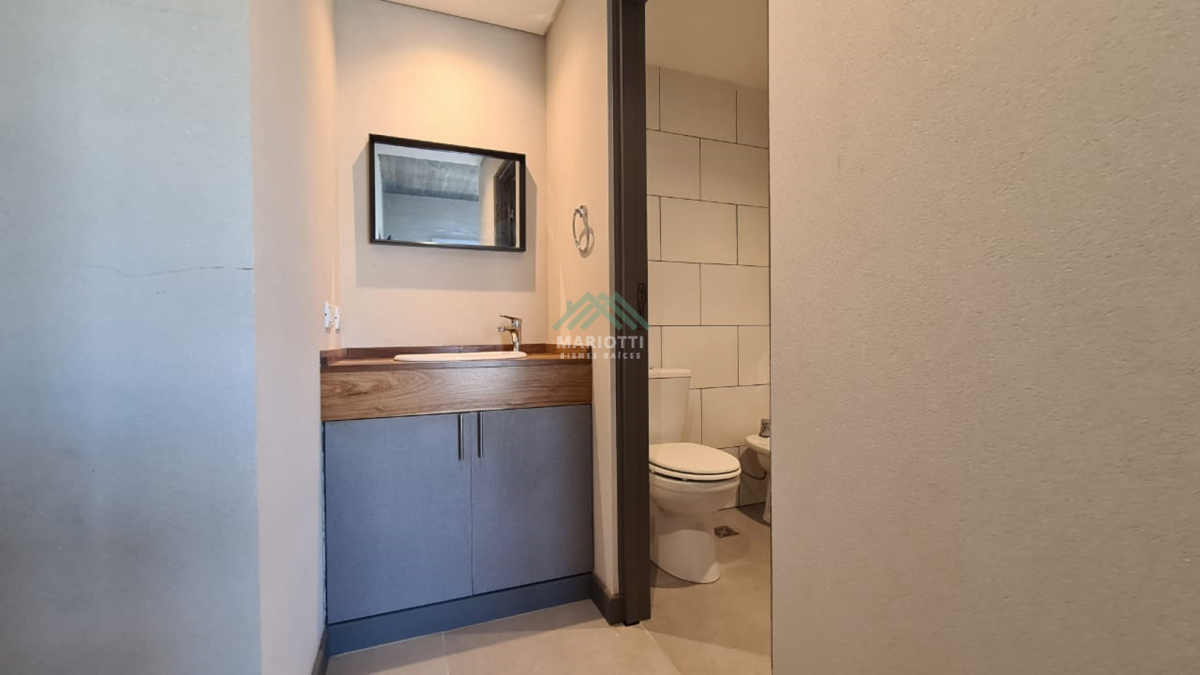 PINAMAR - MAR DE OSTENDE - VENTA DEPARTAMENTO 3 AMB CON PILETA Y SALIDA A LA PLAYA.