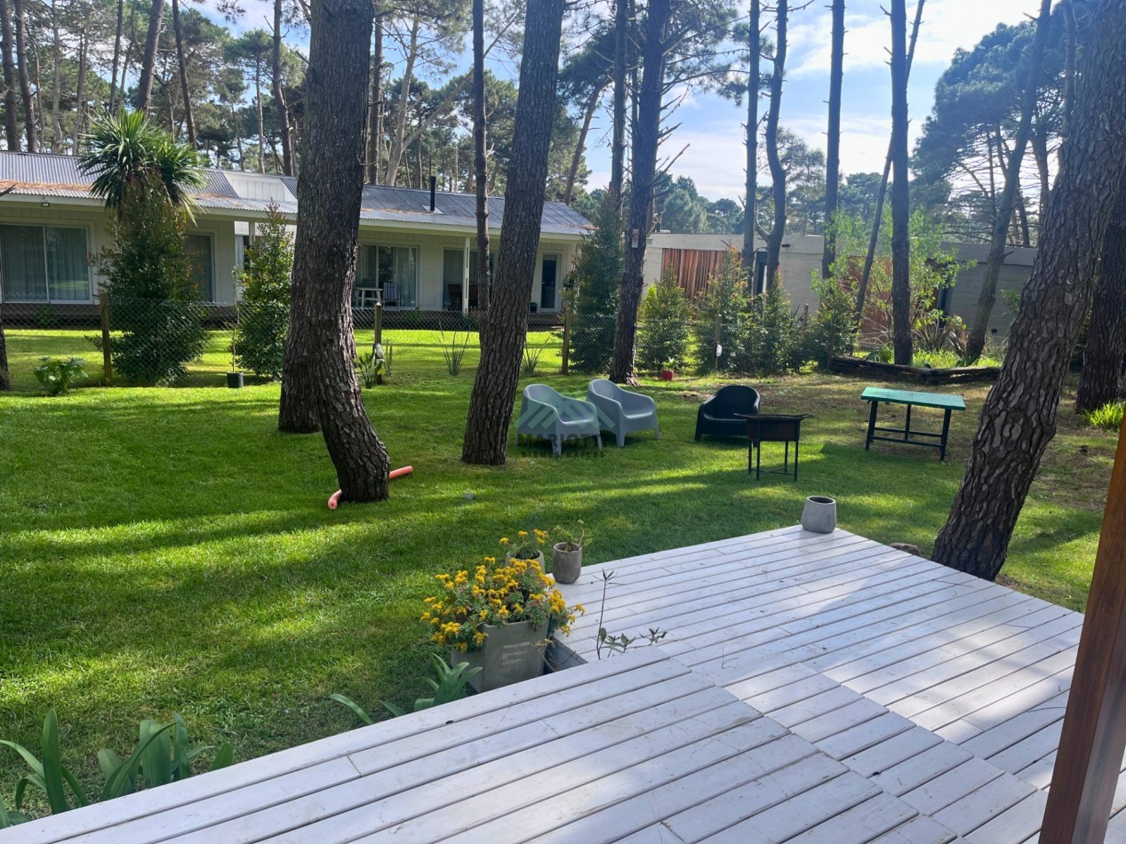 ​2027 EN ALQUILER PINAMAR - CASA ALAMOS PARA 2 PERSONAS CON PILETA