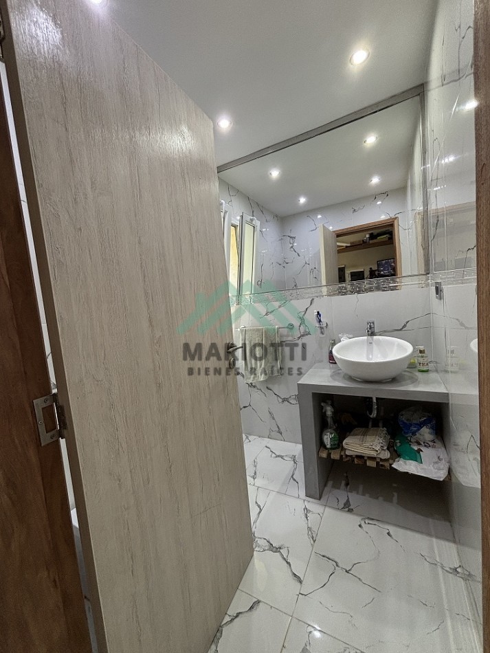 2026 - COSTA ESMERALDA - OPORTUNIDAD - EN VENTA - MODERNA CASA DE HORMIGON 