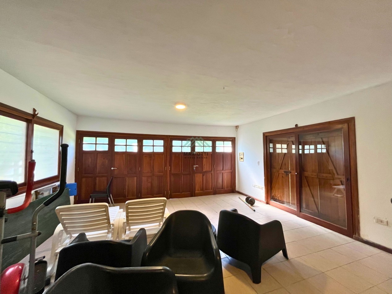 EN VENTA - PINAMAR TRIDENTE III - CASA 3 DORMITORIOS 3 BAÑOS CON PILETA