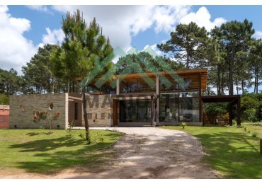 ​2026 EN ALQUILER PINAMAR - CASA ZONA ALAMOS PARA 6 PERSONAS CON PILETA